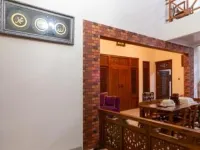Belgareti Modern Ethnic House Cipanas Puncak Hotels in Pacet