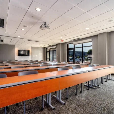 SpringHill Suites Oakland Airport