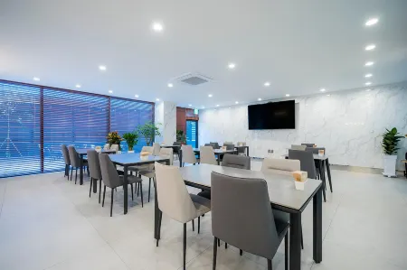 Andong Brown Dot Pungsan Branch Отели рядом с достопримечательностью «Byeongsanseowon Confucian Academy»