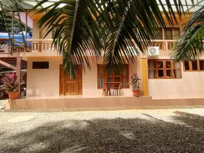 Cool Waters Jungle Villas Các khách sạn ở Uvita