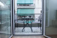 Fresh Urban Apt with Balcony in Zografou