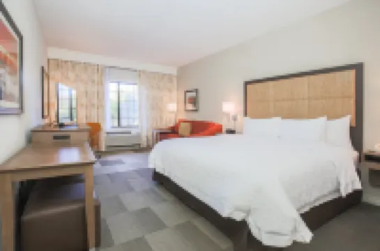 Hampton Inn & Suites Camarillo