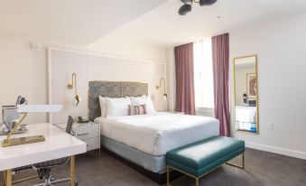 The Kelly Birmingham, Tapestry Collection by Hilton