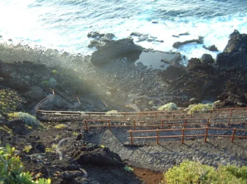 Modern holiday house in exclusive coast location