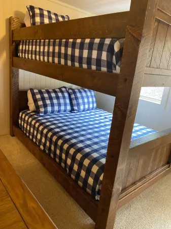 58 Powderidge, Snowshoe, WV - Cozy Chalet