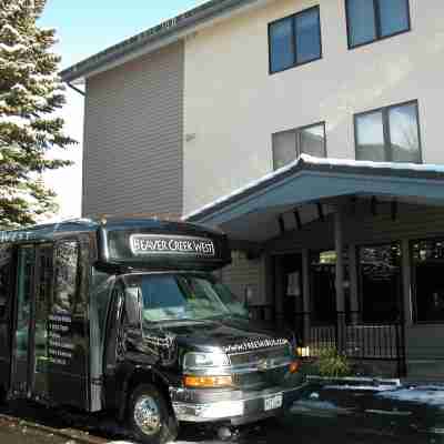 Remodeled Condo w/ FREE WiFi, Parking, Heated Pool, Hot Tubs, Skier Shuttles Hotel Exterior