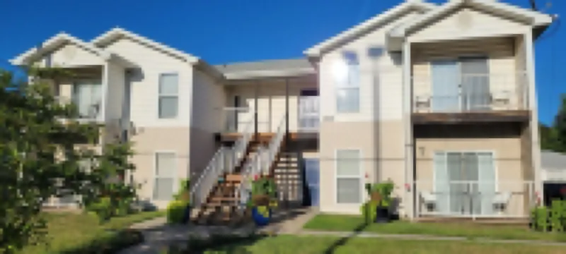 Fully Renovated, Modern unit awaits you! 2nd floor  호텔