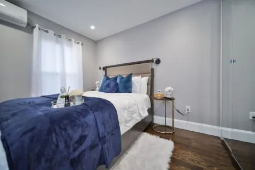 Hidden Gem 2 BR/1BA near Zoo 3 mil downtown Fenway