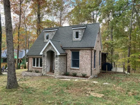 Storybook Cottage in Leipers Fork, TN