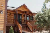 Luxurious & Spacious Family Mountain Retreat in Big Bear with Game & Movie Rooms