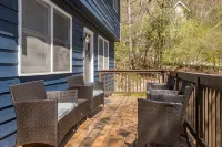 Book Now! 3 Kings, 1 Queen / Dog Friendly / 1 Mile to the Pool and Trails.