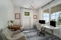 New Listing! Modern Luxury New Build Cottage on Crystal Lake