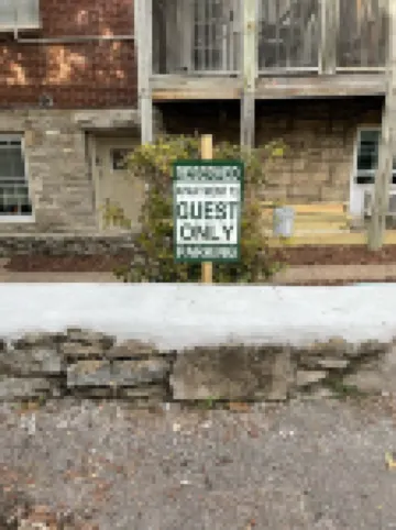 Quaint Cottage close to Vanderbilt and Downtown