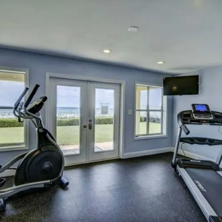 Sterling Sands 313 - on the Beach! Renovated 2B/2B w/Pool/Hot Tub/Garage Parking