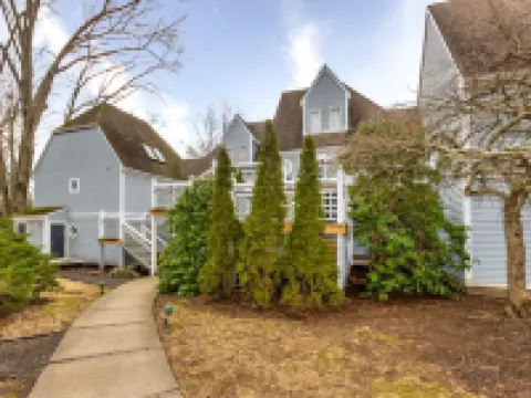 Peaceful Spa Villa Getaway - Hot Tub - 3 minutes to Mohegan Sun Casino 鄰近Otis Library的酒店