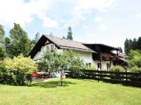 Cozy 3-Star Vacation Home, Quiet and Close to Nature for 4 People / 2 Bedrooms Hotels in Lindberg