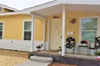 Downtown Alamosa 3 Bedroom 2 Bath Home Hotels in Alamosa