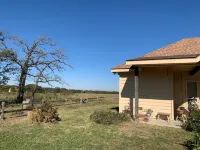 Entire Country Farmhouse Retreat