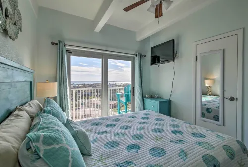 Aquarius 7th Floor Spectacular Beachfront View From Both Balconies, Pool & Spa!