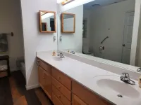 The River Gem 3 King beds/2 baths