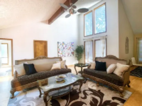 #Oneofakind 5B Retreat w/Pool table,Sauna,Koi Pond