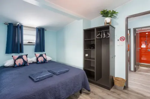 Apartment Centrally Located in the CBD. Shopping Centre is right across the road Hotel a Parramatta Park