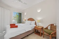 Tropic Towers: Cairns City Family Apartment