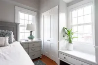 Downtown Newport- Newly Remodeled Historic House