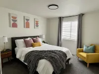 Sunlit Sage House - a peaceful retreat.  3 bed 2 bath bright & clean home