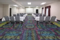 Hampton Inn by Hilton Hopewell Fort Lee - 駐車場