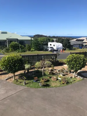 Entire 1br 50sm guest suite 3mins to beach shops restaurants small dog welcome. Hotels in Ulladulla