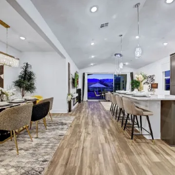 New Large Home-Views-Mountain, Lake & Golf
