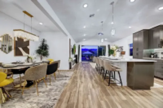 New Large Home-Views-Mountain, Lake & Golf