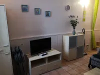 Joli T2 Meublé Bord de mer vue Magnifique Baie de la Ciotat