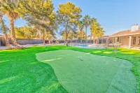 VIP! HUGE BACKYARD ONE STORY VILLA BIG POOL STYLISH GAME ROOM