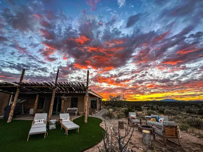 Magical 21 Acre Solar Adobe Ranch House in Ojo Caliente and Carson Nat. Forest Hotels near Sipapu Ski & Summer Resort