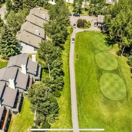 Prime Location Townhouse in EagleVail, perfect for Ski and Summer vacations