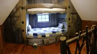 Rustic, Fireplace @ 1800s Log Cabin Wifi TV, Sleeps 3rd Night 25%
