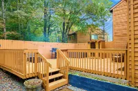 The Finch House - Hot Tub & Sauna Hotels in Fallsburg