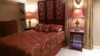 Upscale 1 BR condo on Pinehurst #3 5