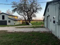 Forth Worth Country living Hotels near Shepherd's Valley Cowboy Church and Arena Complex