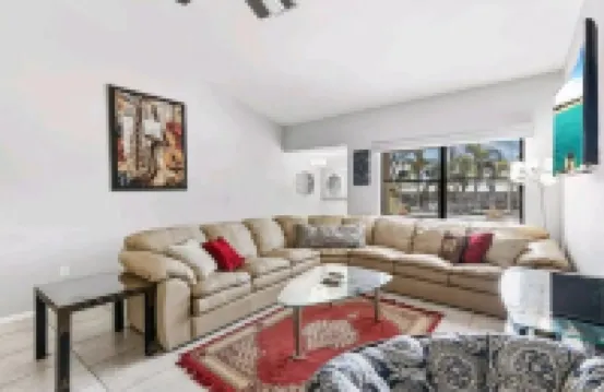 Modern 2 Bedroom Farmhouse