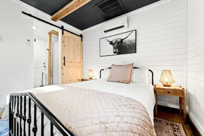 Modern Tiny Home in Tech Terrace – Walk to Texas Tech and J&B Coffee & More!