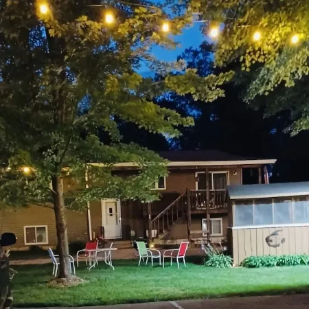 Amazing 3 bedroom 3 bath Lake drive resort house