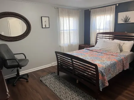 David's Place, Relaxing, calm 3 bedroom 2 full baths in a quiet neighborhood. Отели в г. Монро