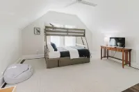 Old Town Beaches and Birdies House