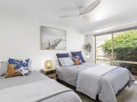 2 Bedroom Unit - Short Walk To The Beach - Pet Friendly