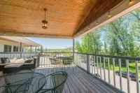 T West Lodging
