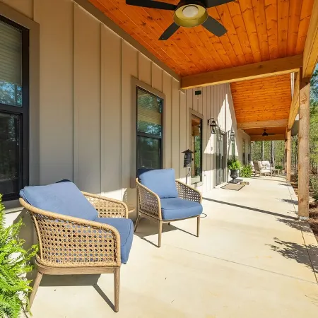Private Heated Pool, Fishing Pond, Zip Line. Private 10 Acre Getaway!