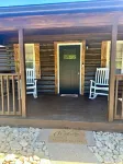 Log Cabin Retreat/Pet Friendly: Lake, Golf & Wine